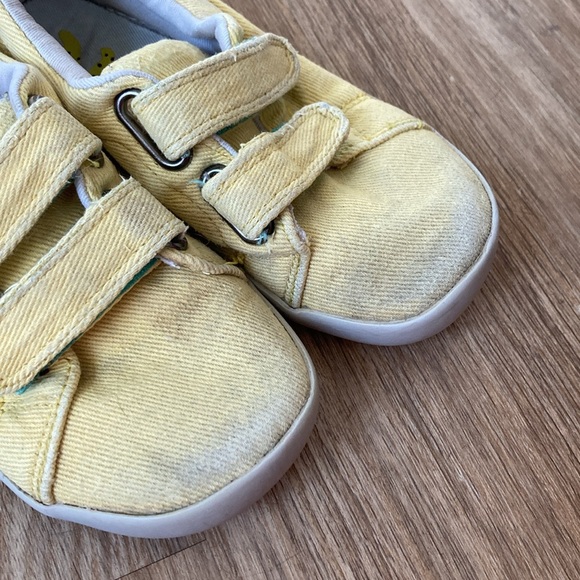 Ten Little Yellow Flexible Sole size 12 toddler/little kid sneakers - Picture 7 of 8